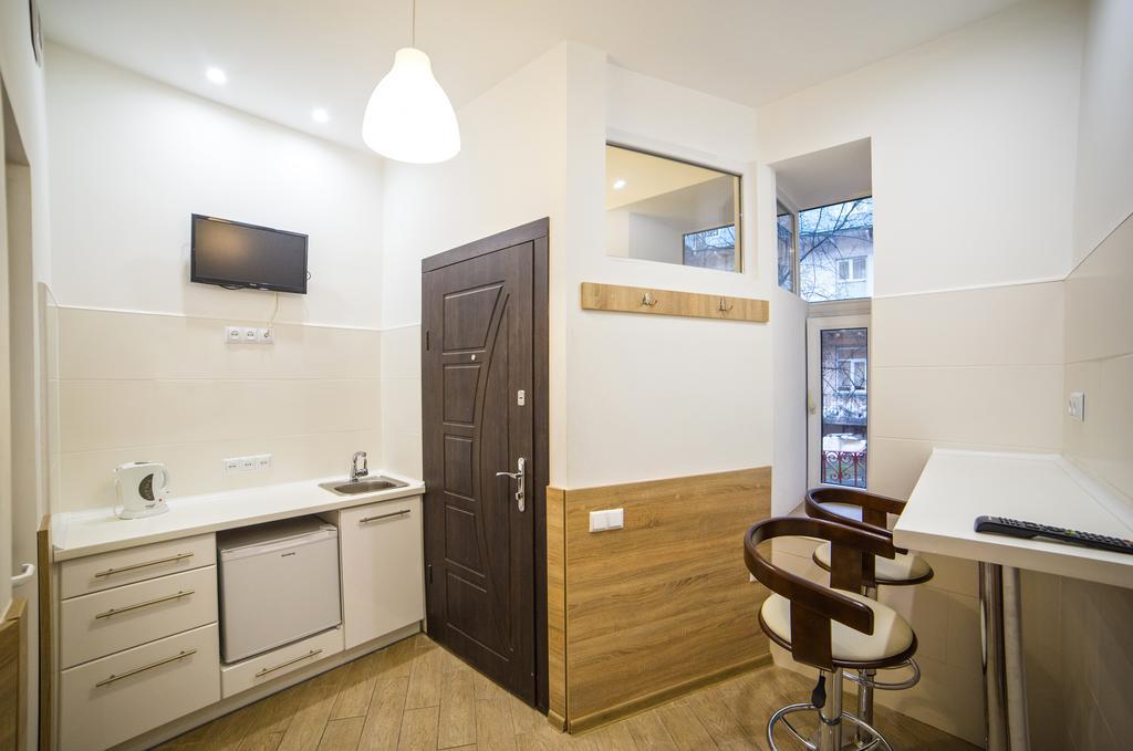 Mini Smart Apartments On Viacheslava Chornovola Avenue 21-1 Львов Экстерьер фото